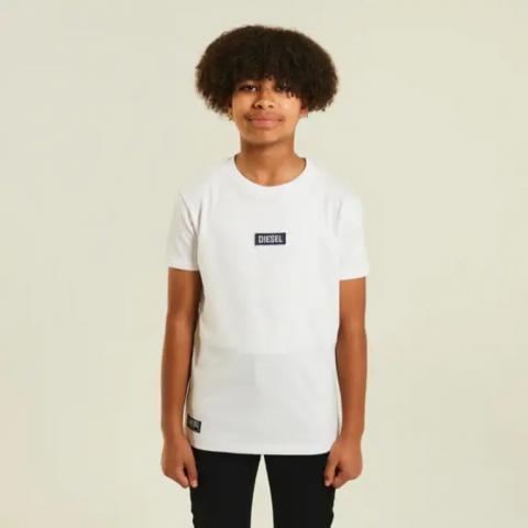 T shirts sport store
