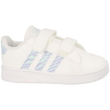 Girl&#039;s Grand Court